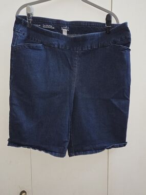Barrow Avenue Dark Blue Denim Shorts